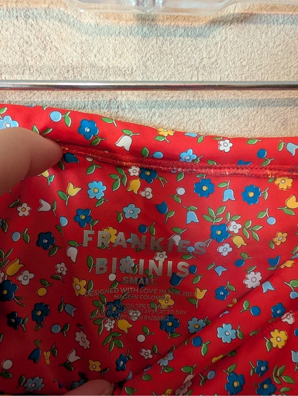 FRANKIES BIKINIS Kealy red floral bikini bottoms sz S NWT